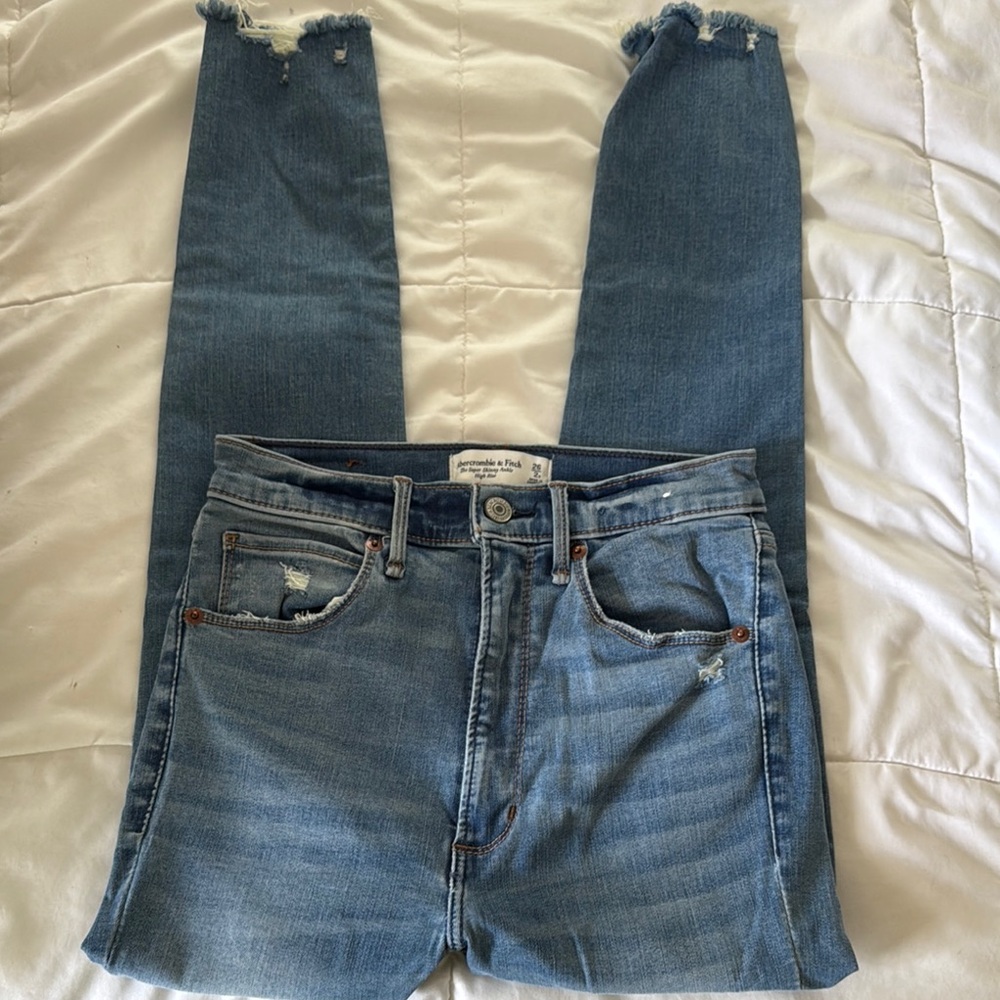 A&F Super Skinny Ankle High Rise 26/2 Regular length